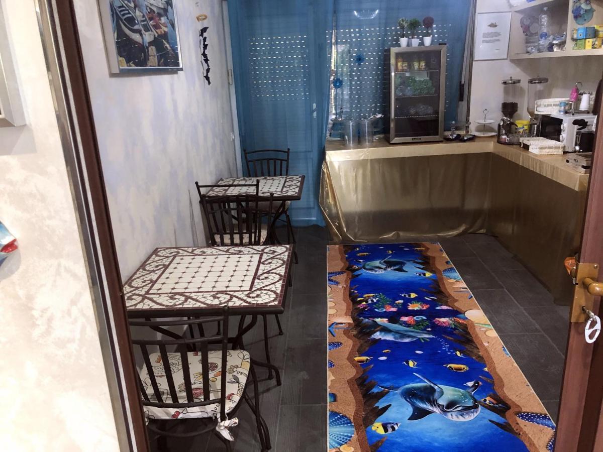 Il Giardino Di Adriana Acomodação com café da manhã Terracina Exterior foto