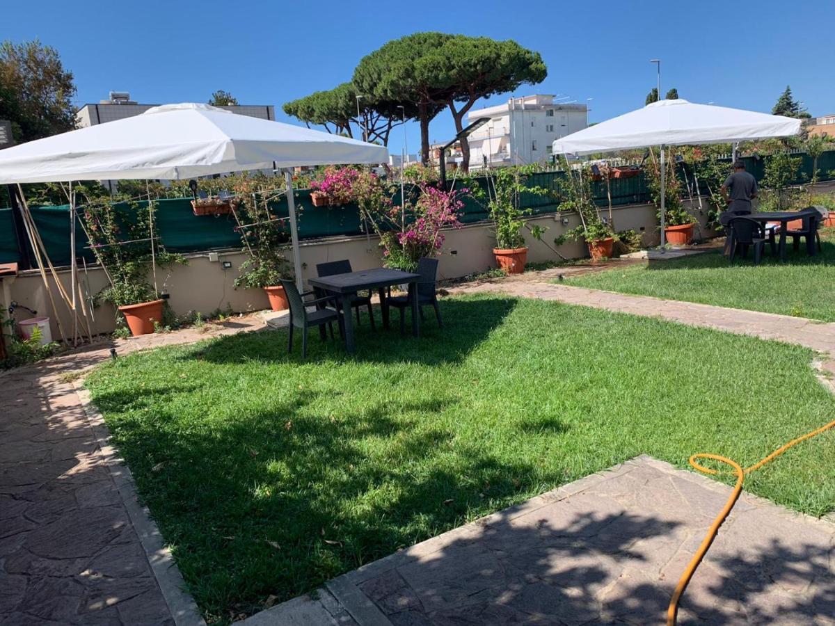 Il Giardino Di Adriana Acomodação com café da manhã Terracina Exterior foto